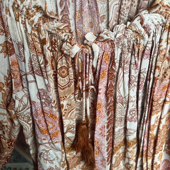 VICI Call Away Flowy Top - Picture 6 of 8